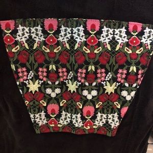 Embroidered skirt sz Xs